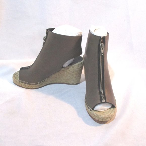 NEW CELINE WEDGE SATTLE BOOTIE SANDAL ESPADRILLE - Picture 2 of 8